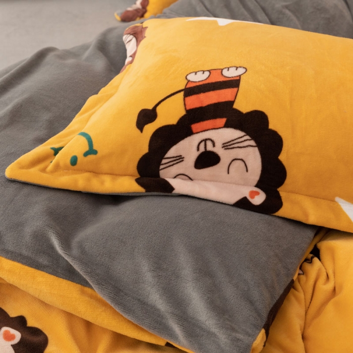 91家纺网 家纺一手货源 找家纺 梦家居 2021新品牛奶绒印花四件套 小狮子