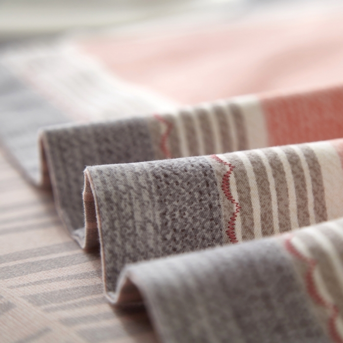 91家纺网 家纺一手货源 找家纺 威克凯丽 2023新款全棉活性生态磨毛四件套艾布纳-红