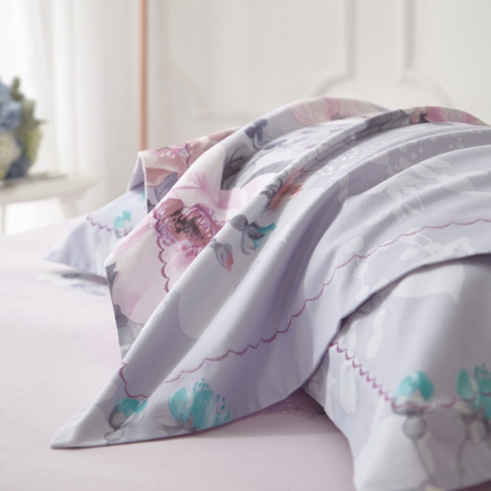 91家纺网 家纺一手货源 找家纺 威克凯丽 2023新款全棉活性生态磨毛四件套叶语瑶香（浅灰）