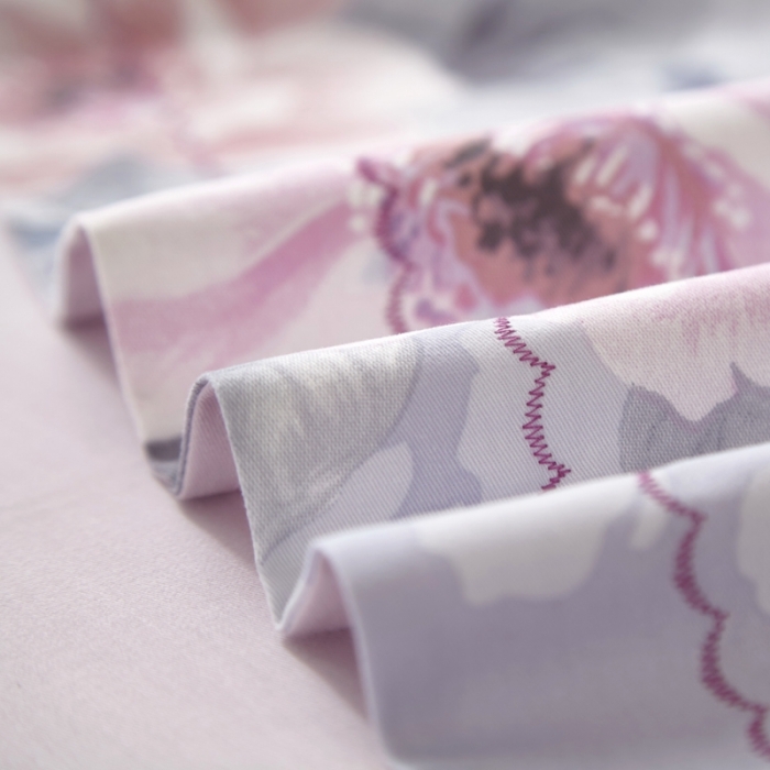 91家纺网 家纺一手货源 找家纺 威克凯丽 2023新款全棉活性生态磨毛四件套叶语瑶香（浅灰）