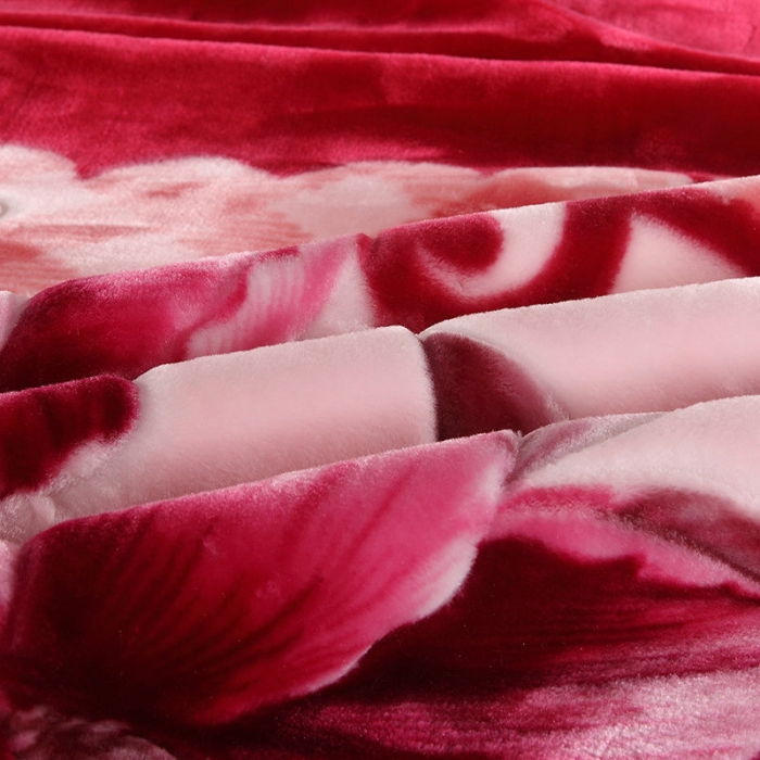 91家纺网 家纺一手货源 找家纺 新月家纺2021新款月光毯毛毯1124铁锈红