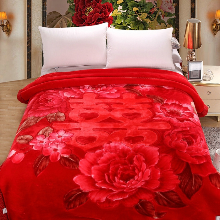 91家纺网 家纺一手货源 找家纺 新月家纺2021新款月光毯毛毯1158大红