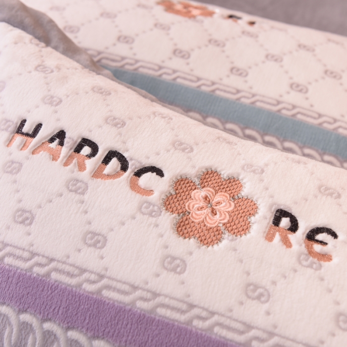 91家纺网 家纺一手货源 找家纺 （总）欧冠 2021新款丁香花暖绒刺绣四件套