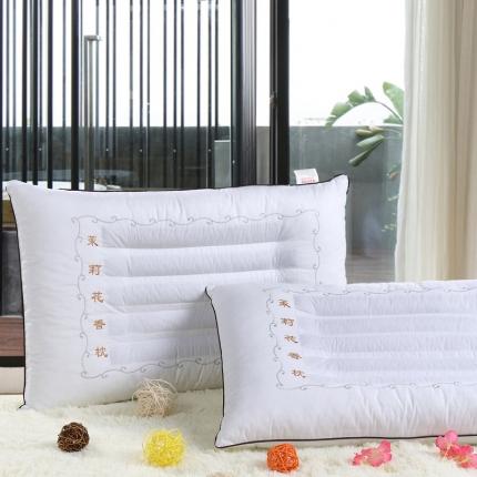 91家纺网 家纺一手货源 找家纺 （总）枕之坊 2021新款角绣花定型枕
