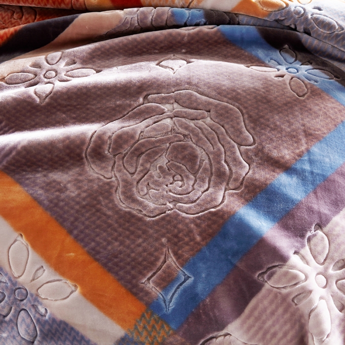 91家纺网 家纺一手货源 找家纺 新月家纺2021新款水晶绒毛毯毯子田园风情