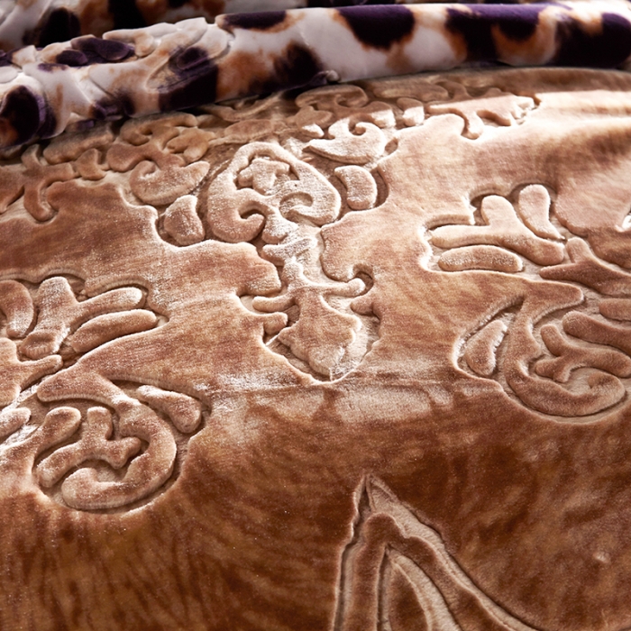 91家纺网 家纺一手货源 找家纺 新月家纺2021新款水晶绒毛毯毯子美丽花园