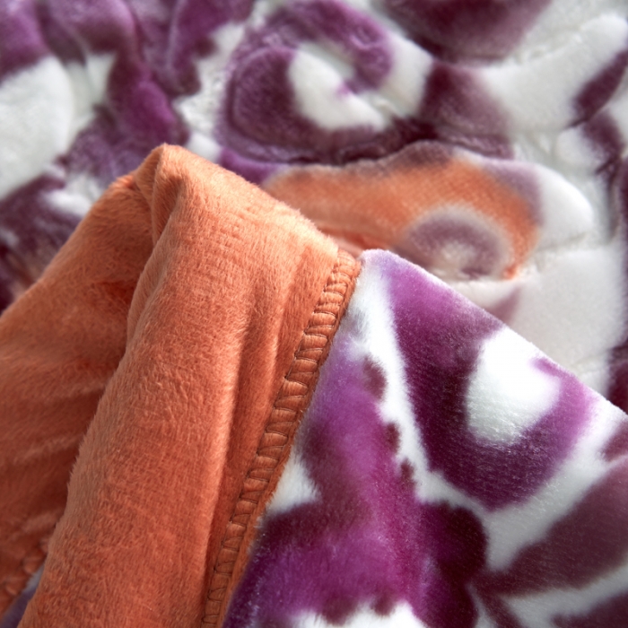 91家纺网 家纺一手货源 找家纺 新月家纺2021新款水晶绒毛毯毯子心心相印