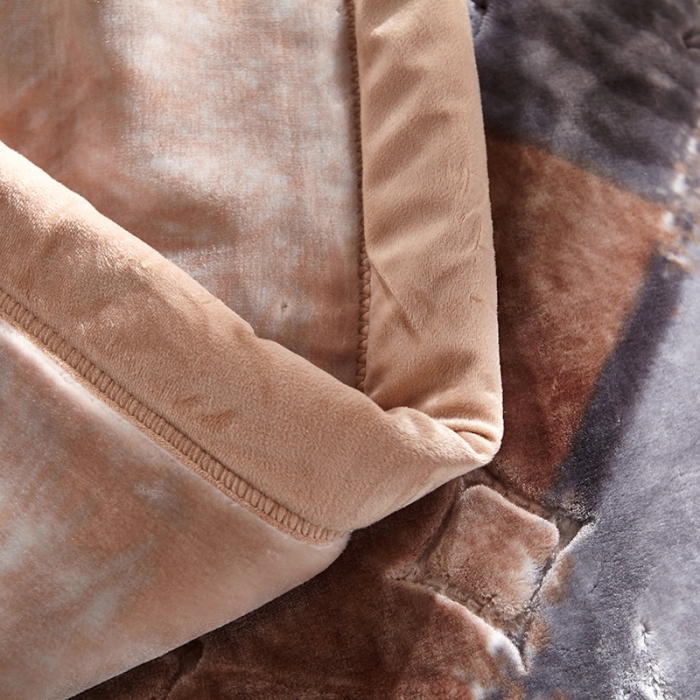 91家纺网 家纺一手货源 找家纺 新月家纺2021新款水晶绒毛毯毯子自由飞翔