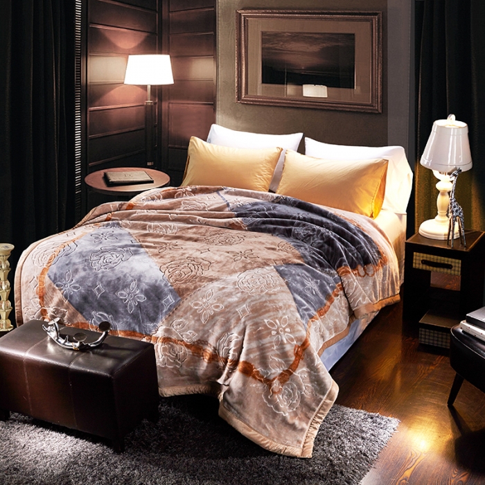 91家纺网 家纺一手货源 找家纺 新月家纺2021新款水晶绒毛毯毯子自由飞翔