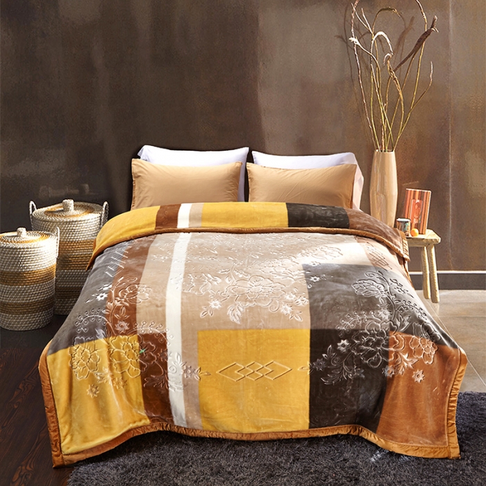 91家纺网 家纺一手货源 找家纺 新月家纺2021新款水晶绒毛毯毯子自由空间