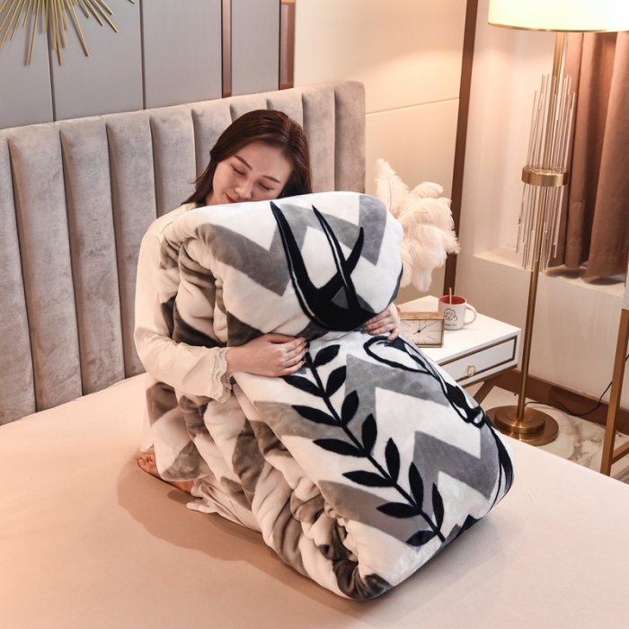 91家纺网 家纺一手货源 找家纺 新月家纺2021新款超柔毛毯几何鹿