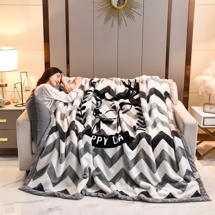 91家纺网 家纺一手货源 找家纺 新月家纺2021新款超柔毛毯几何鹿