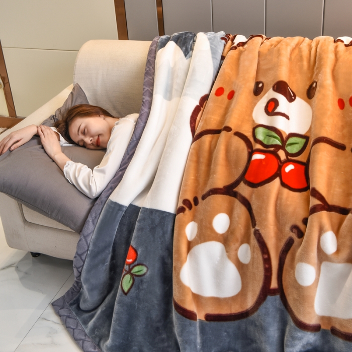 91家纺网 家纺一手货源 找家纺 新月家纺2021新款超柔毛毯樱桃熊