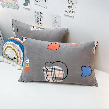 91家纺网 家纺一手货源 找家纺 （总）芃成家纺 2021新款牛奶绒印花单枕套一对