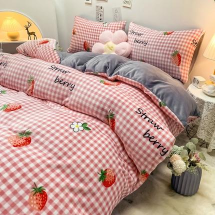 芃成家纺 2021新款牛奶绒印花四件套 草莓格