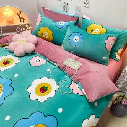 芃成家纺 2021新款牛奶绒印花四件套 草莓女孩