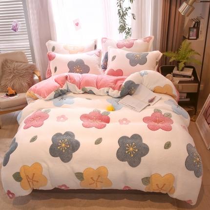 91家纺网 家纺一手货源 找家纺 兄弟坊 2021新款雪花绒印花四件套（棚拍） 雪花恋