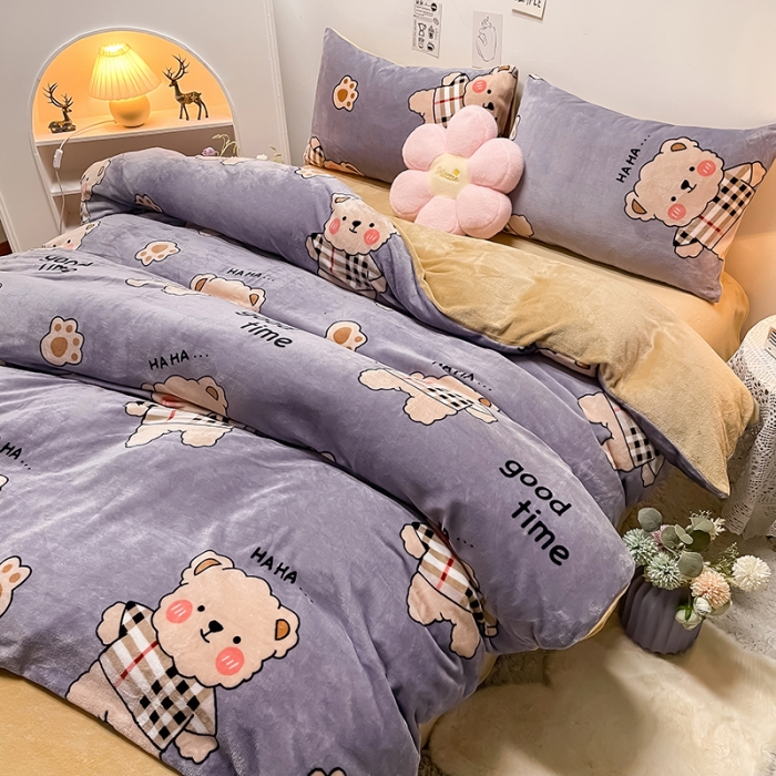 91家纺网 家纺一手货源 找家纺 芃成家纺 2021新款牛奶绒印花四件套 摩登小熊