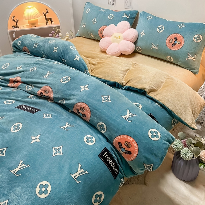 91家纺网 家纺一手货源 找家纺 芃成家纺 2021新款牛奶绒印花四件套 休闲