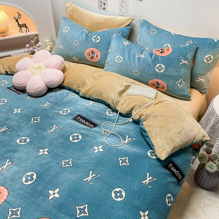 91家纺网 家纺一手货源 找家纺 芃成家纺 2021新款牛奶绒印花四件套 休闲