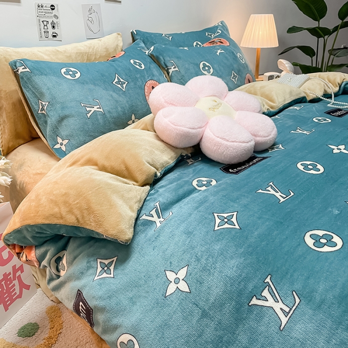 91家纺网 家纺一手货源 找家纺 芃成家纺 2021新款牛奶绒印花四件套 休闲