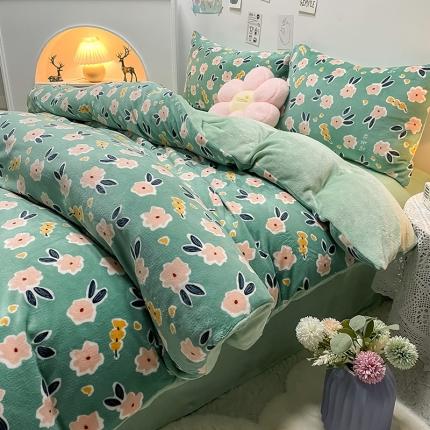 91家纺网 家纺一手货源 找家纺 芃成家纺 2021新款牛奶绒印花四件套 优雅花香