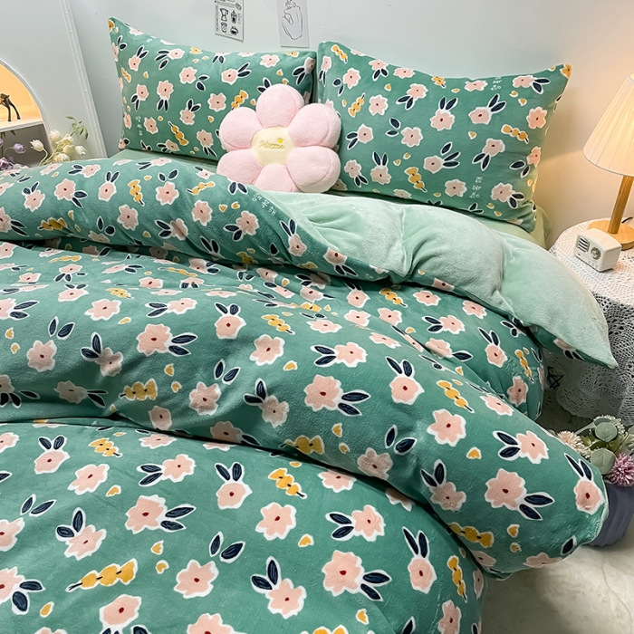 91家纺网 家纺一手货源 找家纺 芃成家纺 2021新款牛奶绒印花四件套 优雅花香