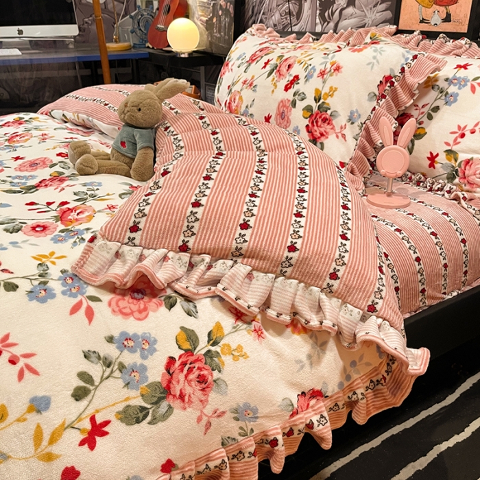 91家纺网 家纺一手货源 找家纺 HL原创 2021新款花边款牛奶绒四件套 眷恋