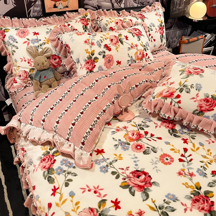 91家纺网 家纺一手货源 找家纺 HL原创 2021新款花边款牛奶绒四件套 眷恋