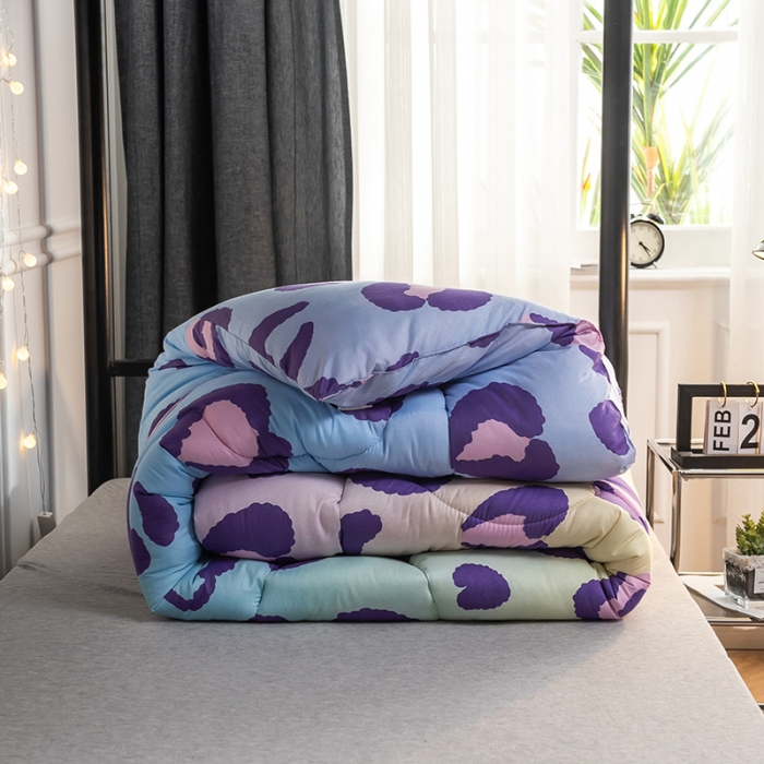 91家纺网 家纺一手货源 找家纺 畅销被业 2024新款芦荟棉学生床冬被 相伴一生-雪