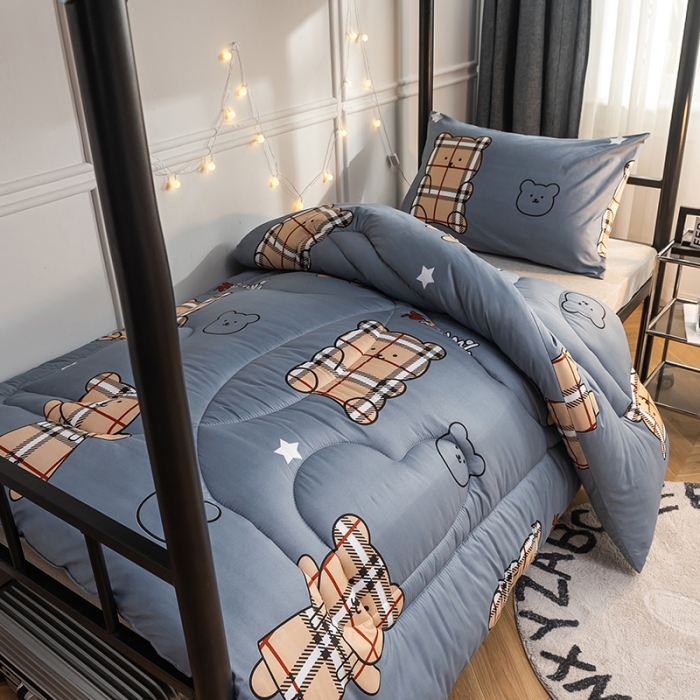 91家纺网 家纺一手货源 找家纺 畅销被业 2024新款芦荟棉学生床冬被 元气小熊