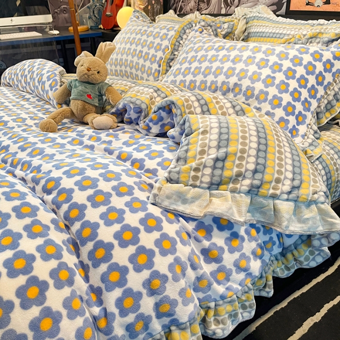 91家纺网 家纺一手货源 找家纺 HL原创 2021新款花边款牛奶绒四件套 素素