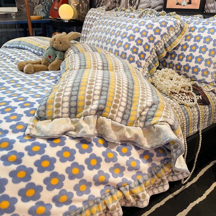 91家纺网 家纺一手货源 找家纺 HL原创 2021新款花边款牛奶绒四件套 素素