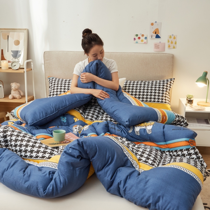 91家纺网 家纺一手货源 找家纺 畅销被业 2021新款芦荟棉冬被 彩云之南-蓝