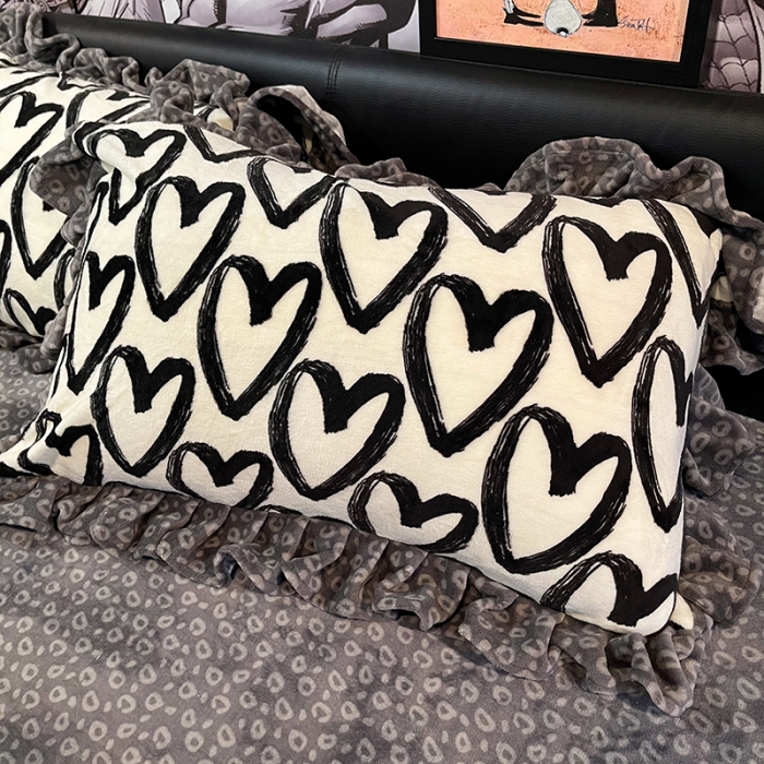 91家纺网 家纺一手货源 找家纺 HL原创 2021新款花边款牛奶绒四件套 心连心