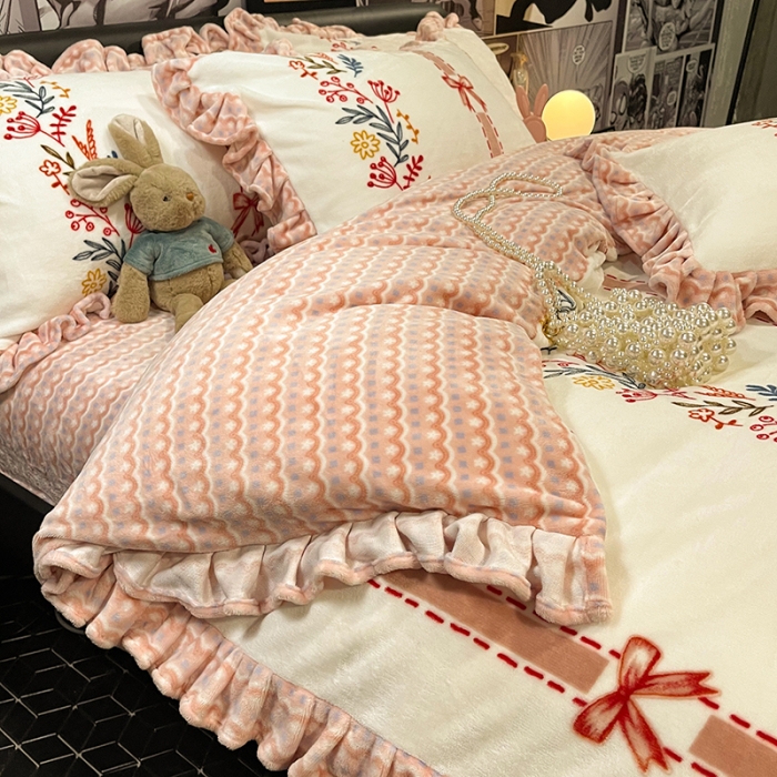 91家纺网 家纺一手货源 找家纺 HL原创 2021新款花边款牛奶绒四件套 秀秀