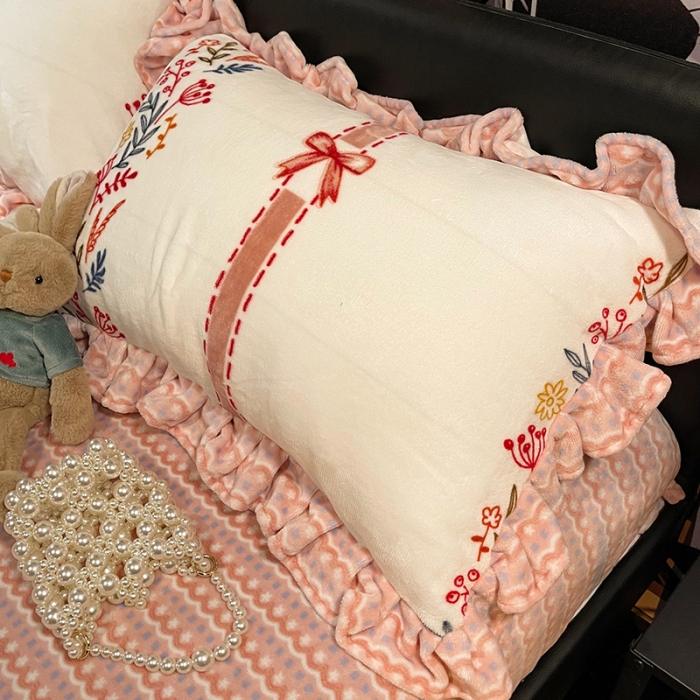 91家纺网 家纺一手货源 找家纺 HL原创 2021新款花边款牛奶绒四件套 秀秀