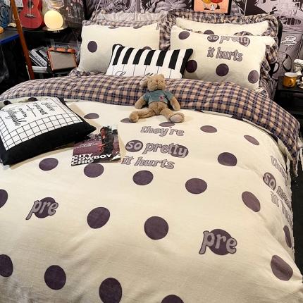 HL原创 2021新款花边款牛奶绒四件套 字母圆点