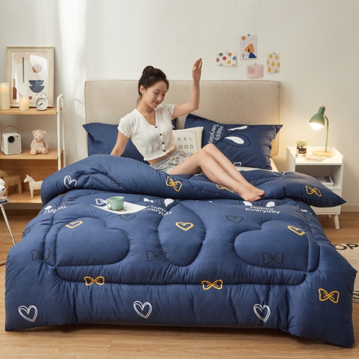 91家纺网 家纺一手货源 找家纺 畅销被业 2021新款芦荟棉冬被 兔兔-蓝