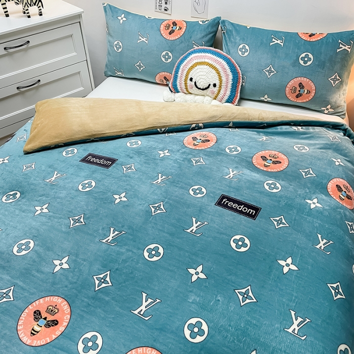 91家纺网 家纺一手货源 找家纺 芃成家纺 2021新款牛奶绒印花单被套 休闲