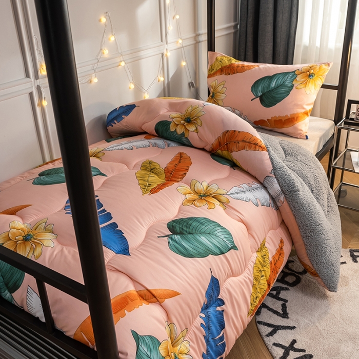 91家纺网 家纺一手货源 找家纺 畅销被业 2024新款羊羔绒学生床冬被 梵韵若梦-粉