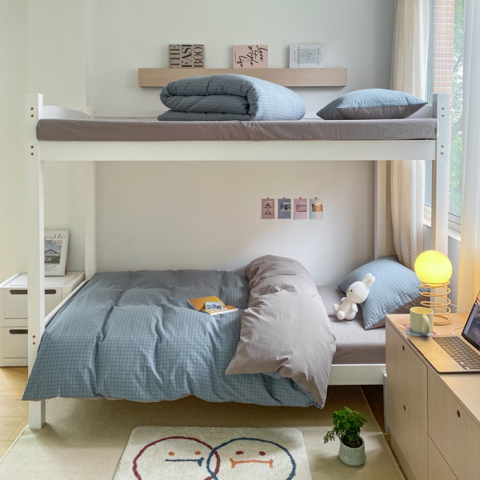 91家纺网 家纺一手货源 找家纺 蓝巢家纺 2021新款全棉水洗棉学生季三件套 雾蓝小格