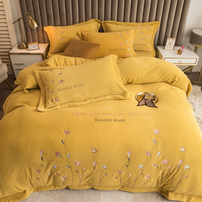 91家纺网 家纺一手货源 找家纺 总绒博士新款240g博士绒法莱水晶贝贝魔法四件套-浪漫花丛