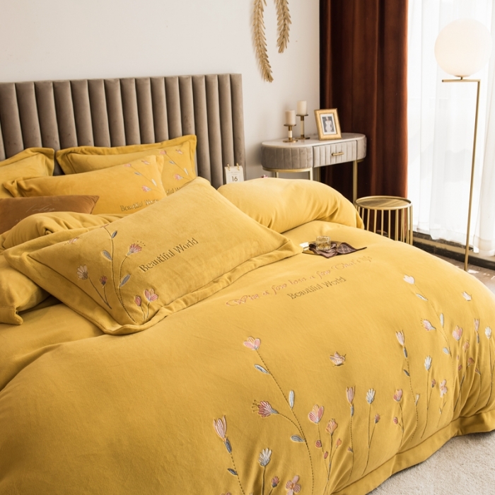 91家纺网 家纺一手货源 找家纺 总绒博士新款240g博士绒法莱水晶贝贝魔法四件套-浪漫花丛