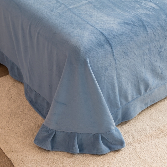 91家纺网 家纺一手货源 找家纺 绒博士240g法莱牛奶水晶宝宝贝贝魔法四件套-浪漫花丛天空蓝