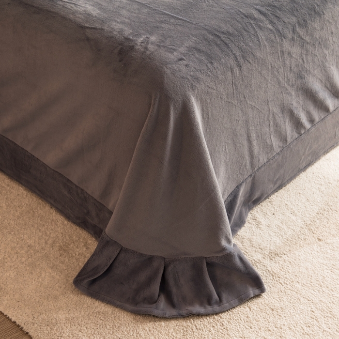 91家纺网 家纺一手货源 找家纺 绒博士240法莱牛奶水晶宝宝贝贝魔法四件套-浪漫花丛 灰色