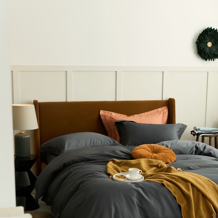 91家纺网 家纺一手货源 找家纺 涞澳 2021新款纯色滚压条贡缎轻奢系列四件套 暗灰