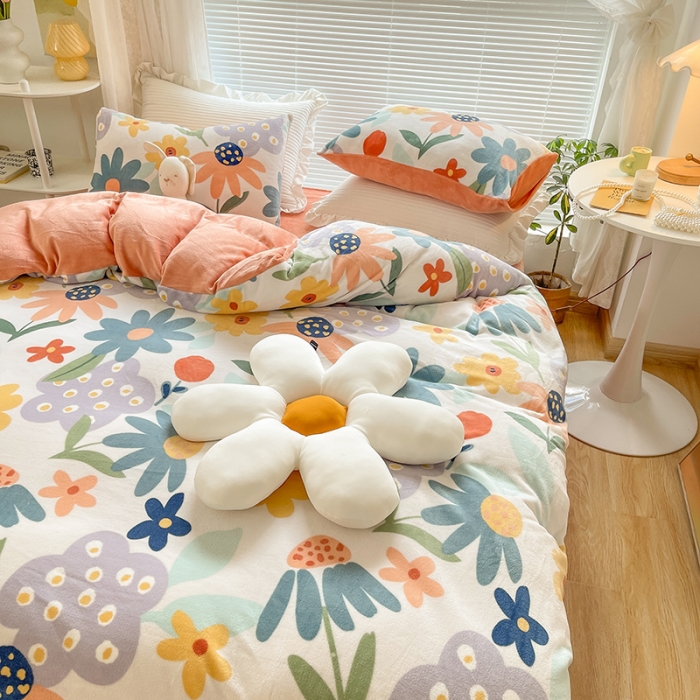 91家纺网 家纺一手货源 找家纺 安哆啦 2021新款220g牛奶绒简约款四件套 花海