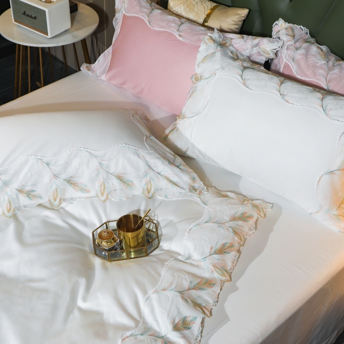 91家纺网 家纺一手货源 找家纺 榻尚家居新款纯美蕾丝大花边长绒棉贡缎四件套 安娜 白