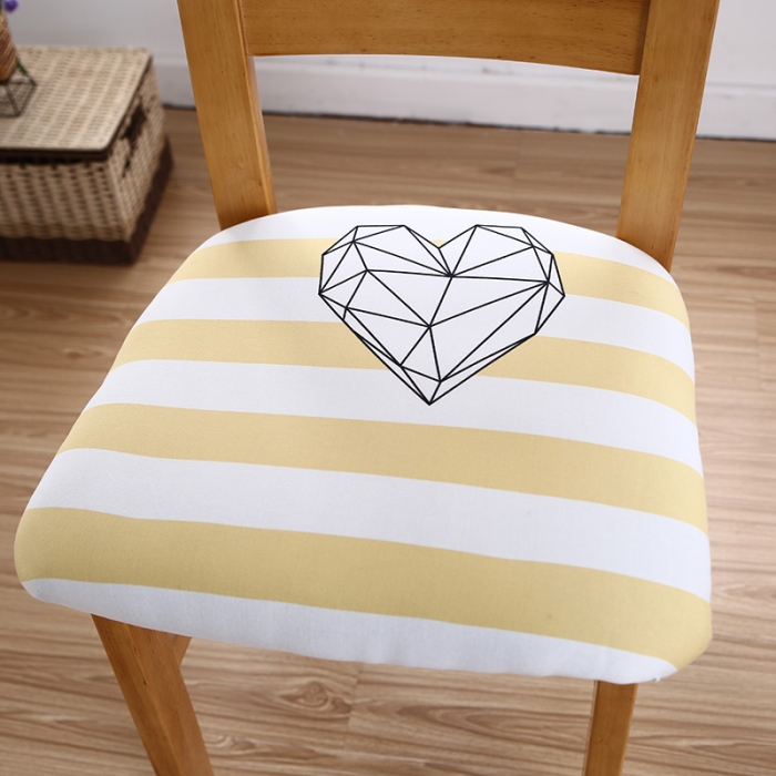 91家纺网 家纺一手货源 找家纺 兴妮雅家纺 2021新款四季椅子坐垫套 奇妙乐园